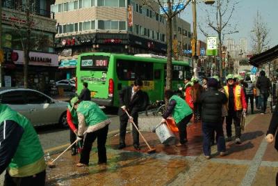 새 봄맞이 대청소(도로 및 보도 물청소) 이미지